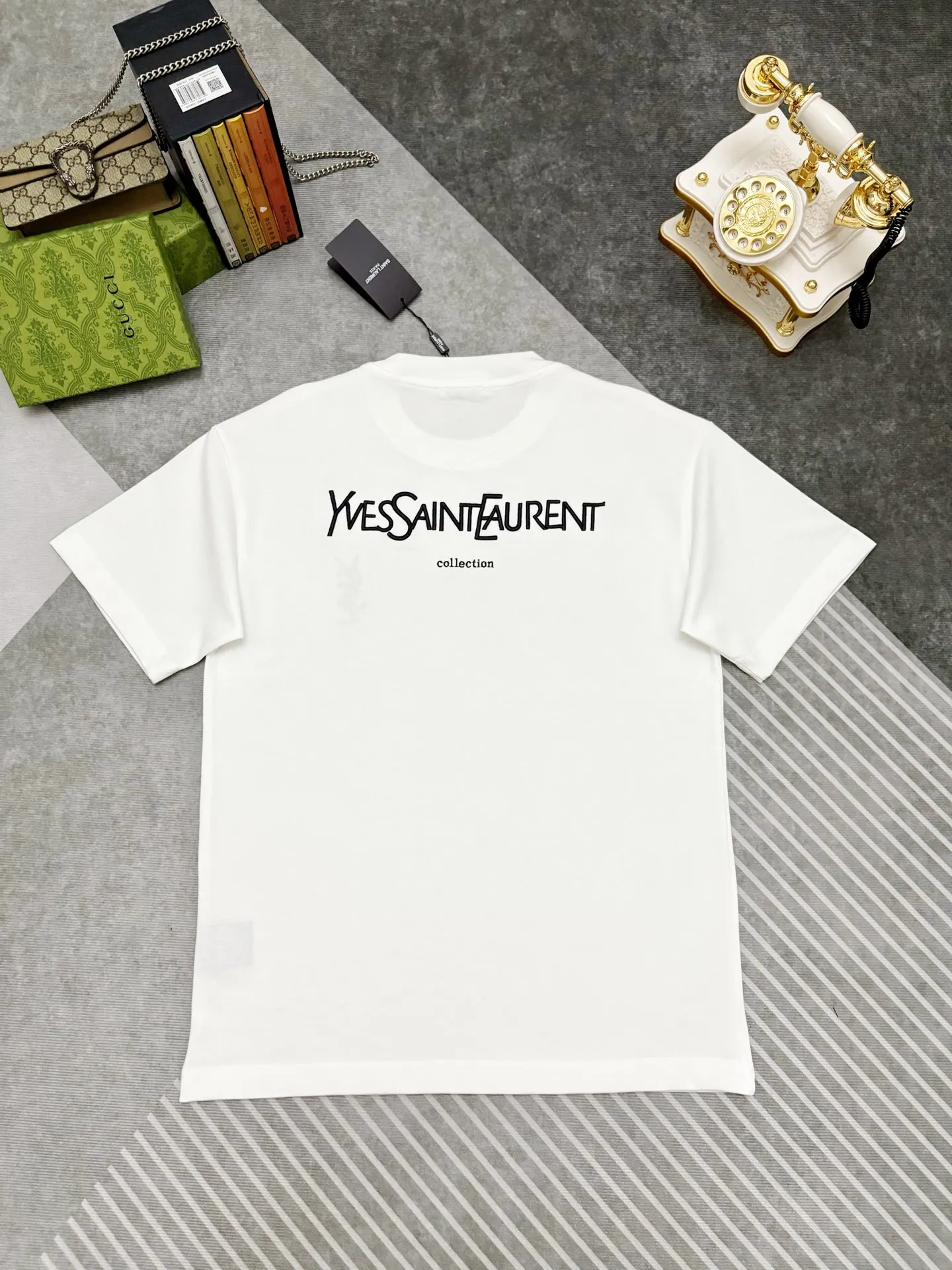P135💰 YSL T 【YSL ， 】 New Arrival ， Premium Versatile ， Same Style YSL ， T ， ， ， logo logo ！ ， ， ， ， ， ， ， ！！ 300 ， ， 。 ， 。 ， ， ！！ Sizes：S、M、L、XL、XXL